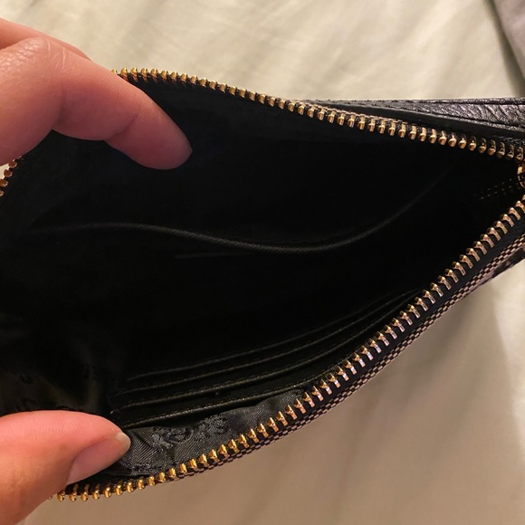 Michael kors purse - Picture 2 of 2